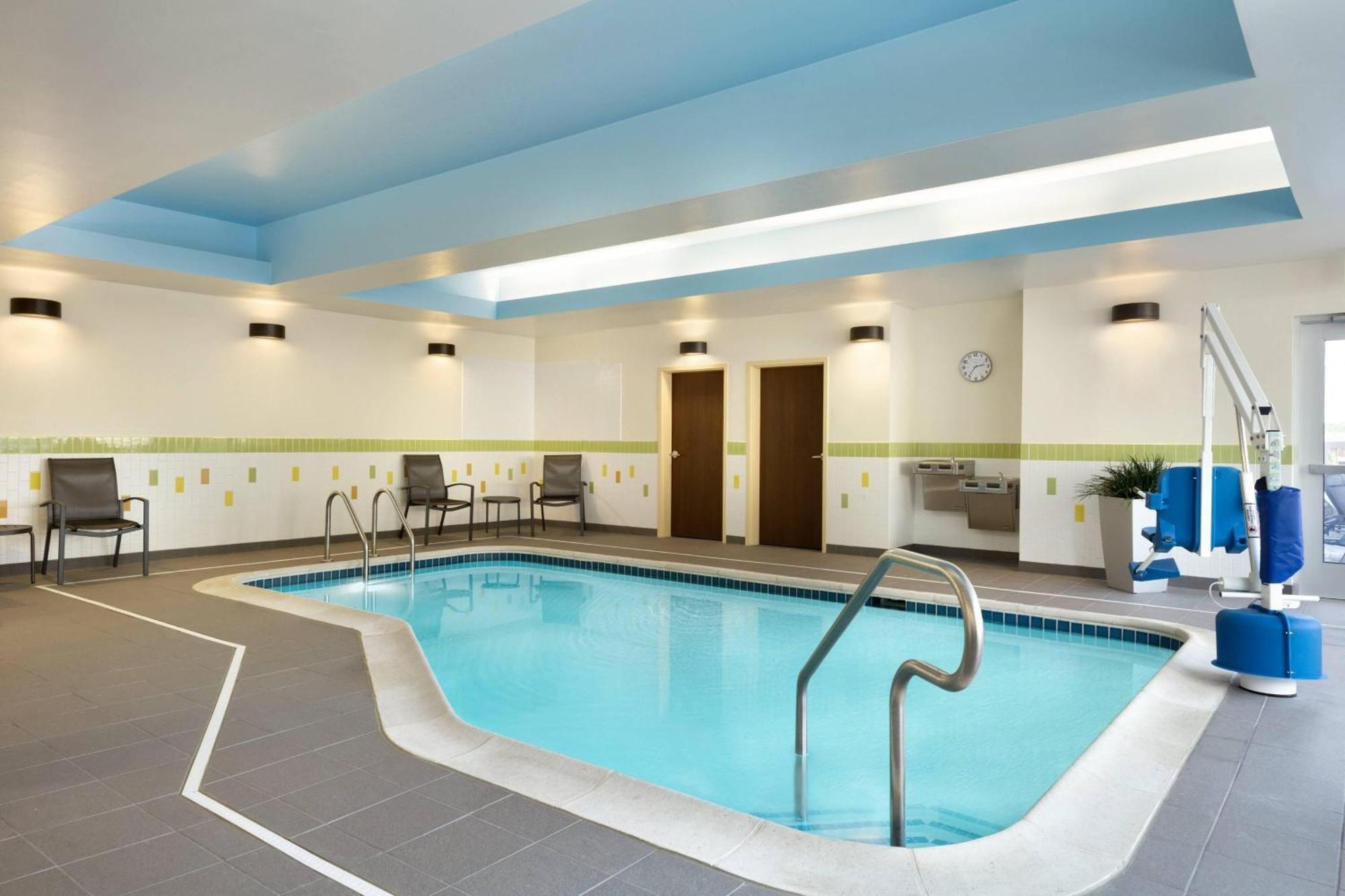 Fairfield Inn & Suites By Marriott Lancaster East At The Outlets Smoketown  Екстериор снимка